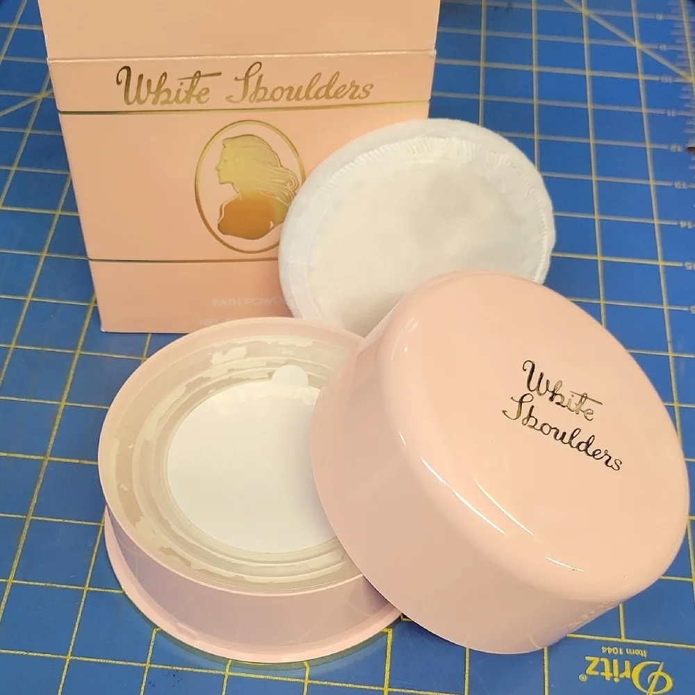 White Shoulders Bath Powder 75g New Sealed In Box